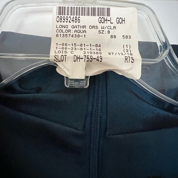 Tadashi Collection Aqua formal gown. Never worn size 8. - Picture 6 of 6